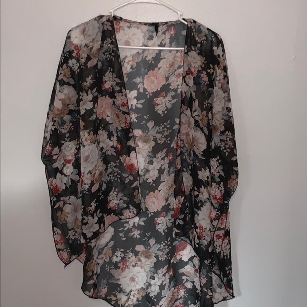 Black Floral Kimono